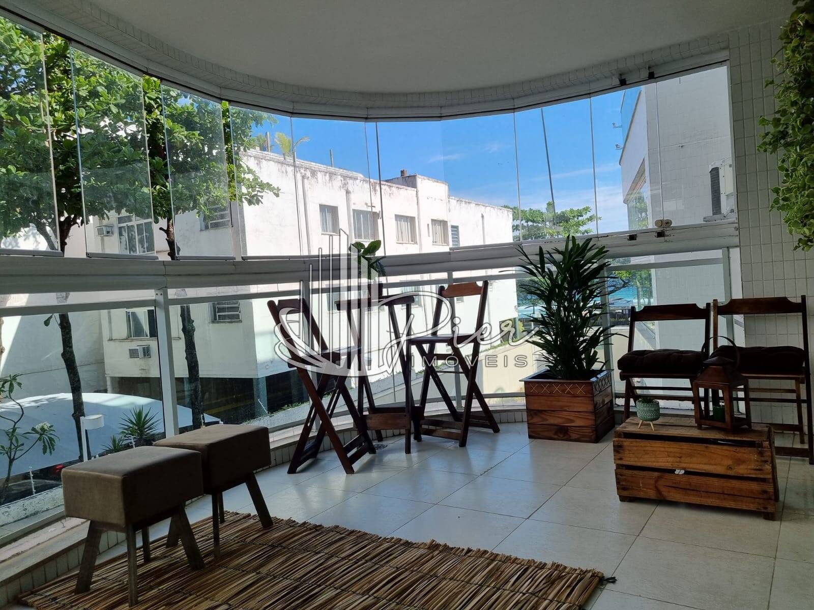 Apartamento à venda e aluguel com 2 quartos, 80m² - Foto 2